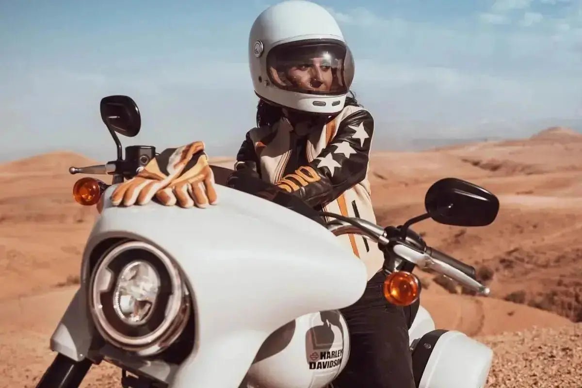 cool motorcycle helmets for women white Covert FX The Litas 2 Helmet 218 safety regulations White Motorcycle Helmet | Stand
