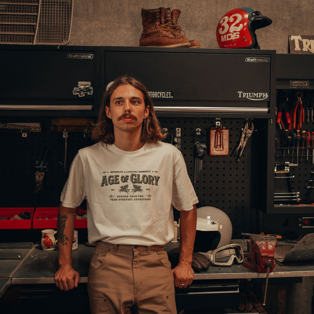Age of Glory Rugged T-shirt Ecru | Veloce Club