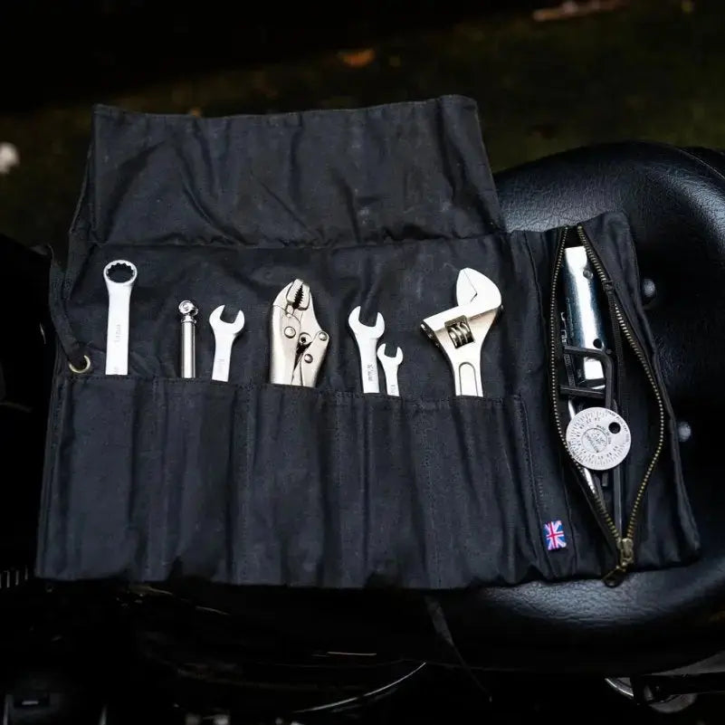 Libertatia Oilskin Tool Roll in Pitch Black