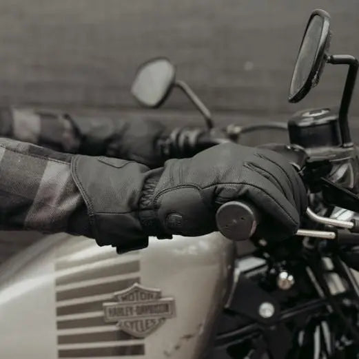 MotoGirl Nandi Gloves in Black