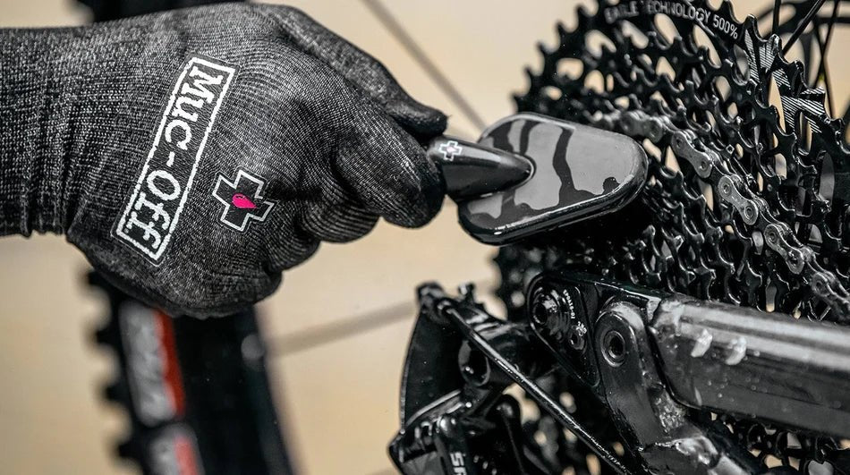 Muc-Off Detailing Brush Hard-to-Reach Dirt | Veloce Club