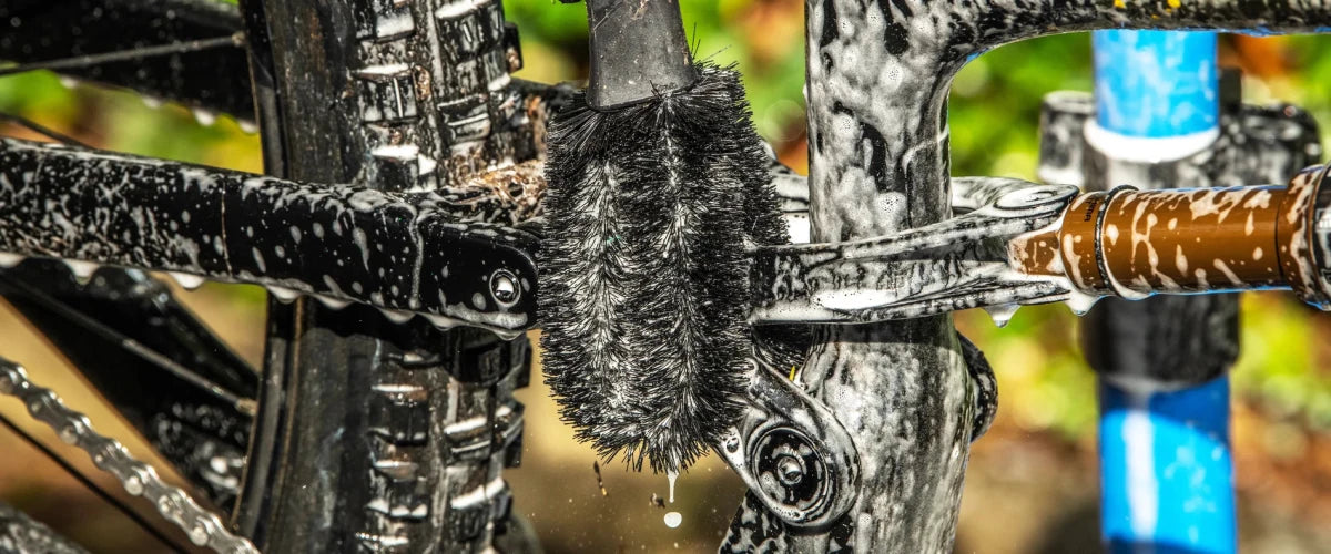 Muc-Off Two Prong Brush for Hard-to-Reach Dirt | Veloce Club