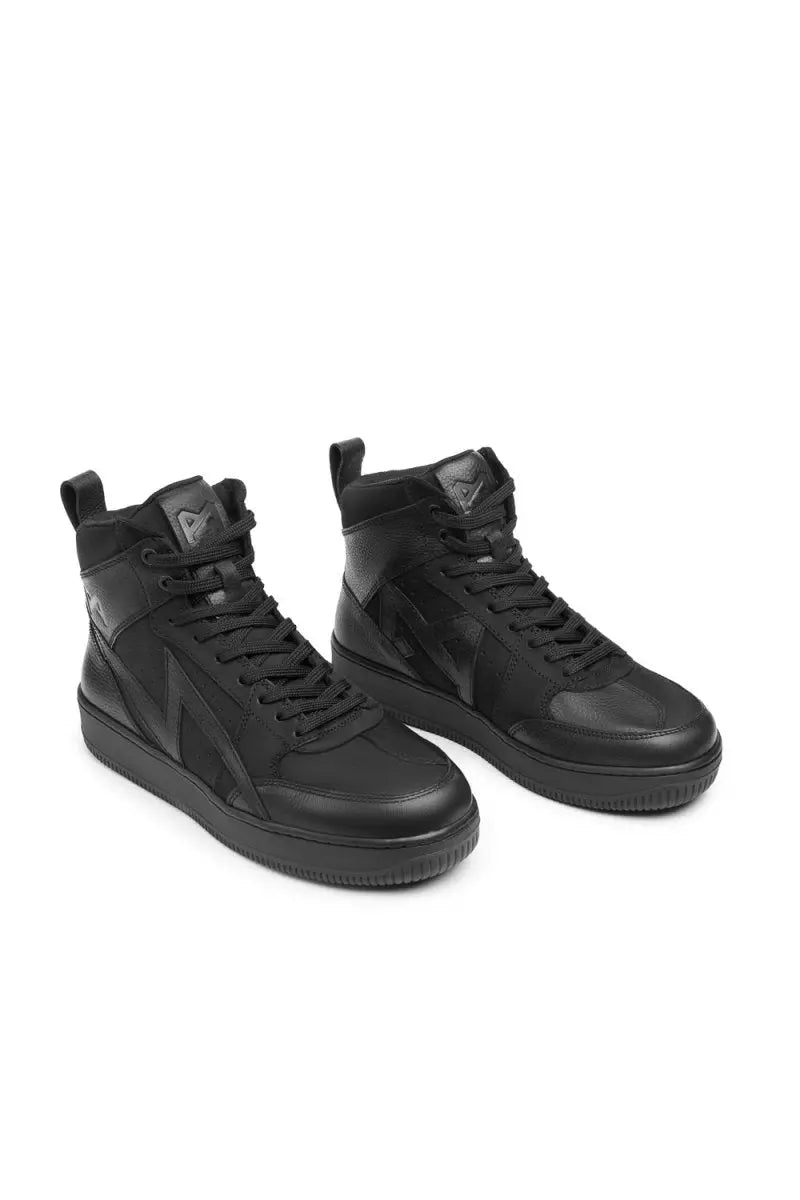 Pando Moto Apex Sneakers - Black | Veloce Club