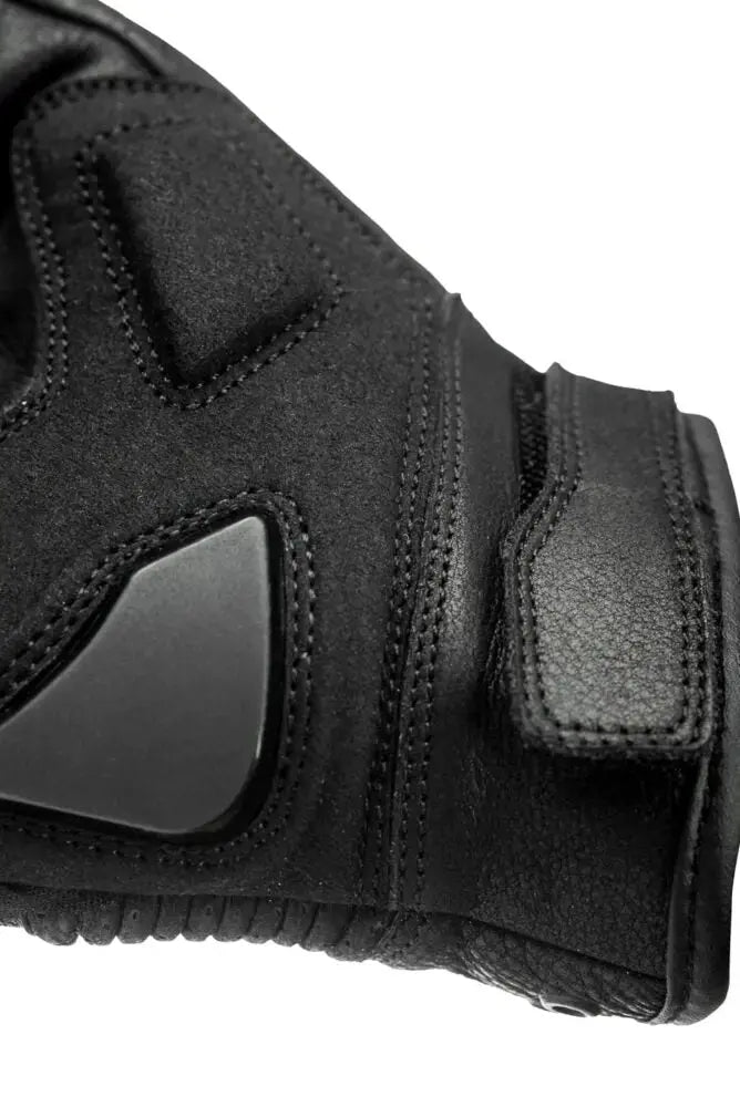 Pando Moto Onyx Gloves - Black | Veloce Club