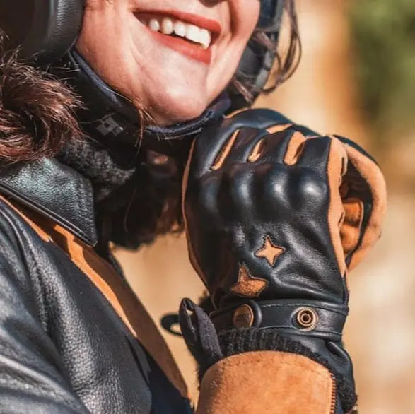Wildust Sisters KP Classic Gloves in Black