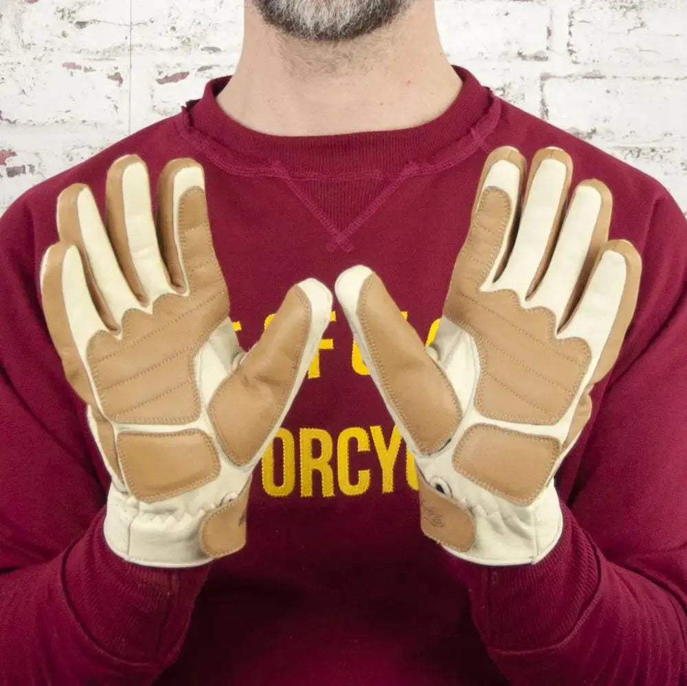 Age of Glory Victory Leather Gloves in Cream | Veloce Club