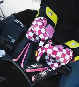 EUDOXIE Lizzy Pop Women's Gloves in Black and Pink
