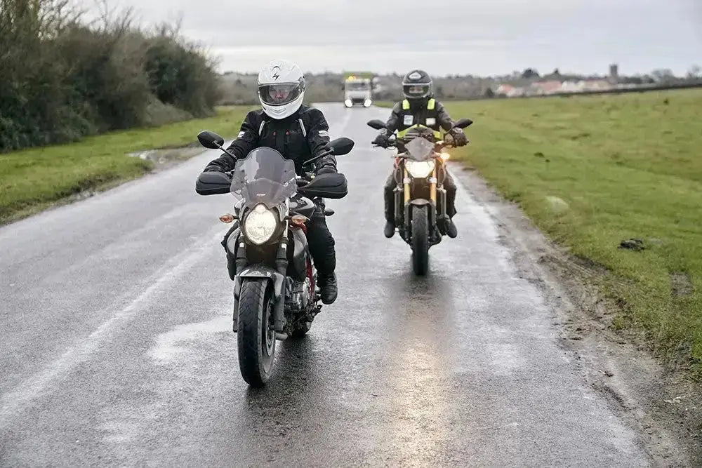 Advanced Motorcycle riding taster rides - Veloce Club