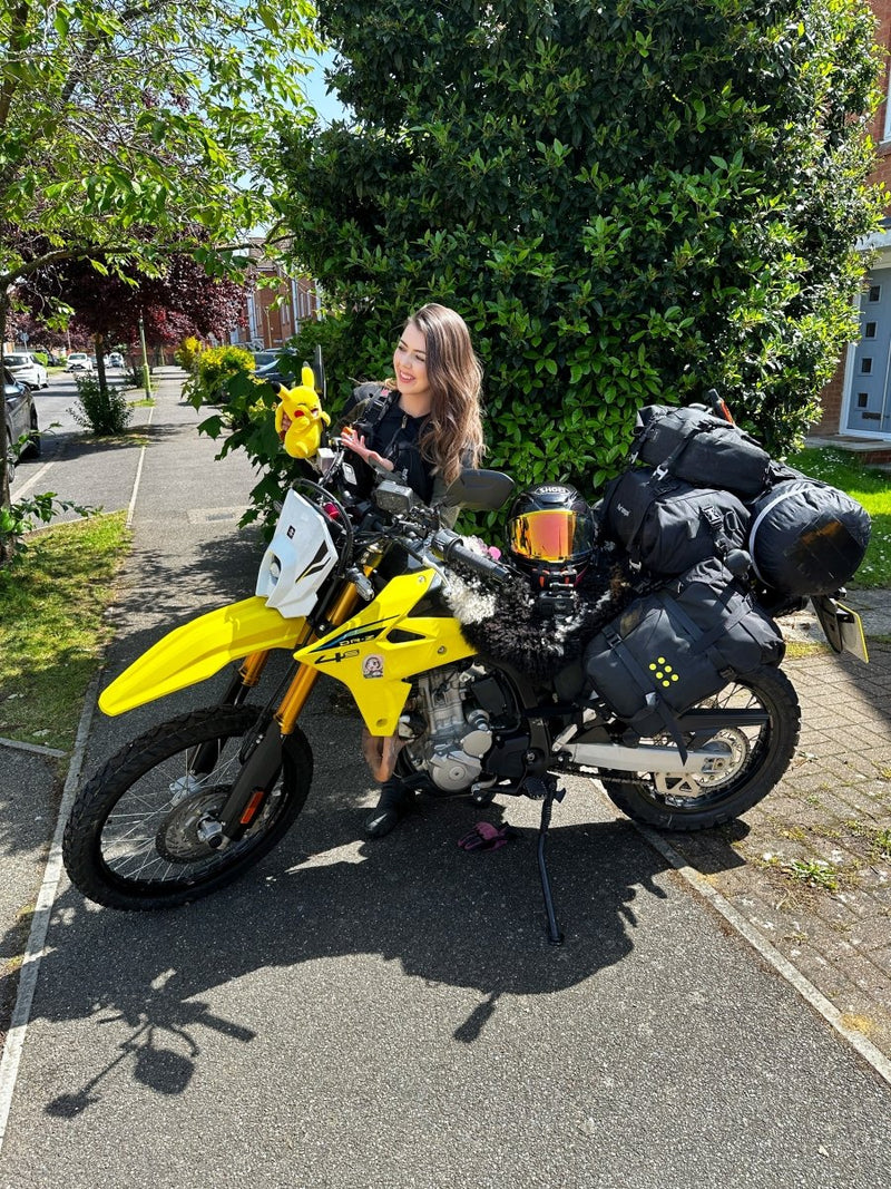Motowaifu - Laura Mills working with Veloce Club