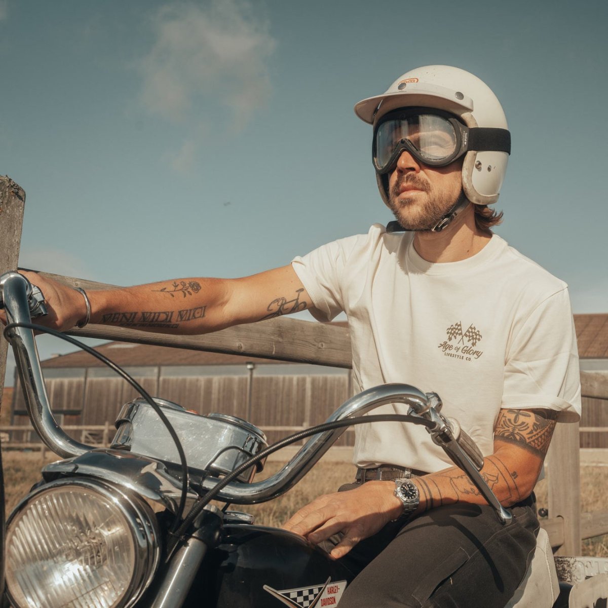Age of Glory Fine Art T-shirt Ecru | Veloce Club
