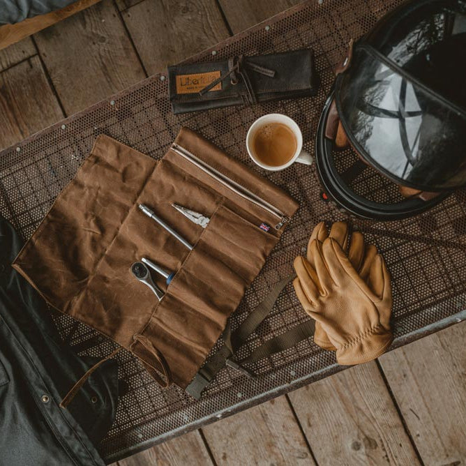 Libertatia Oilskin Tool Roll in Calima