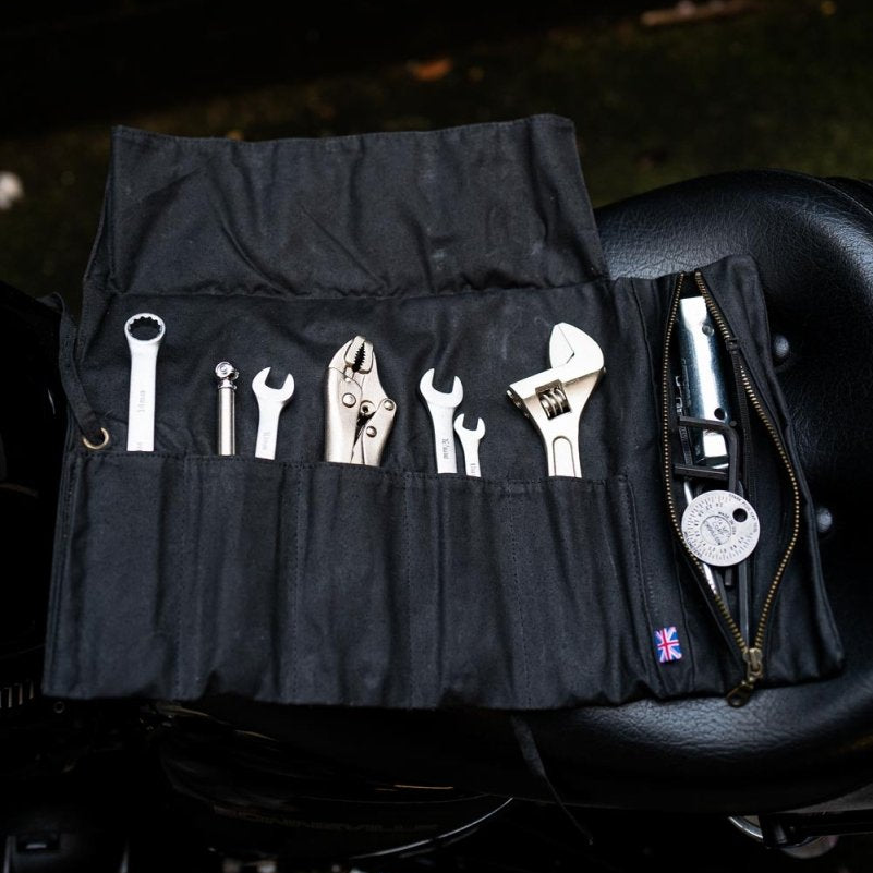 Libertatia Oilskin Tool Roll in Pitch Black