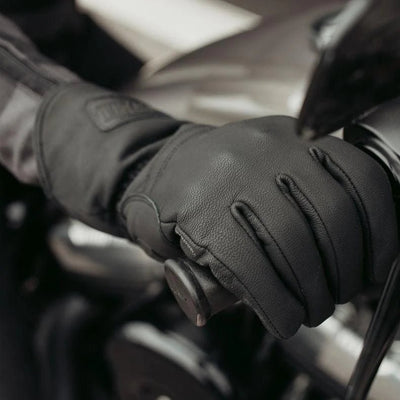 MotoGirl Nandi Gloves in Black
