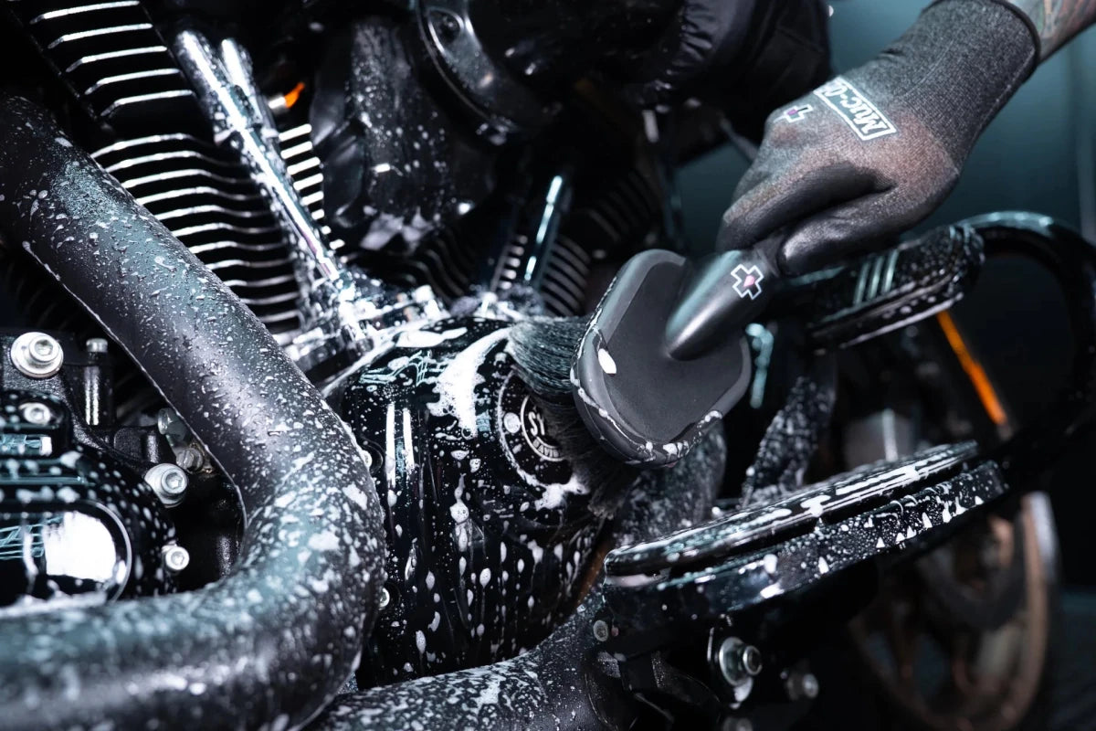Muc-Off 3 Premium Motorcycle Brush Set  | Veloce Club