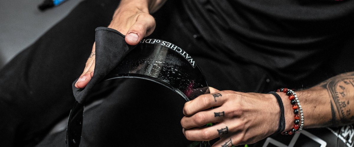 Muc-Off Premium Microfibre Detailing Cloth | Veloce Club