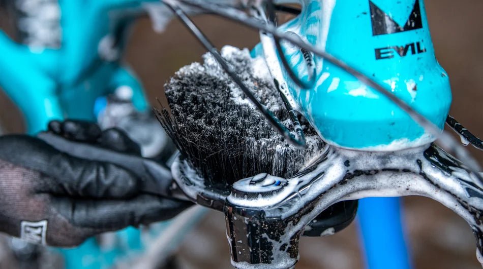Muc-Off Soft Wash Brush | Veloce Club