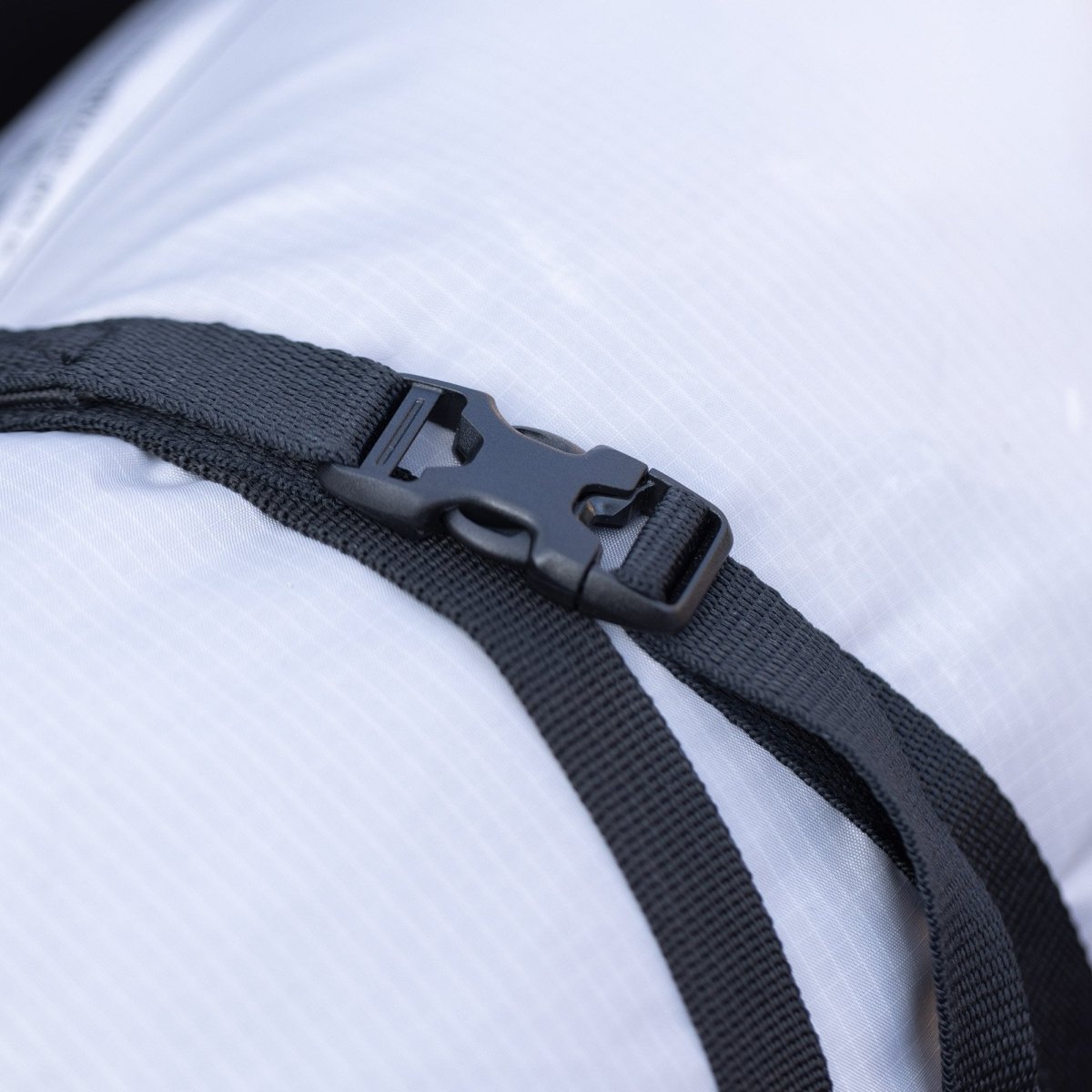 Oxford Atlas B - Clip 17mm x 2M Black (Pair)