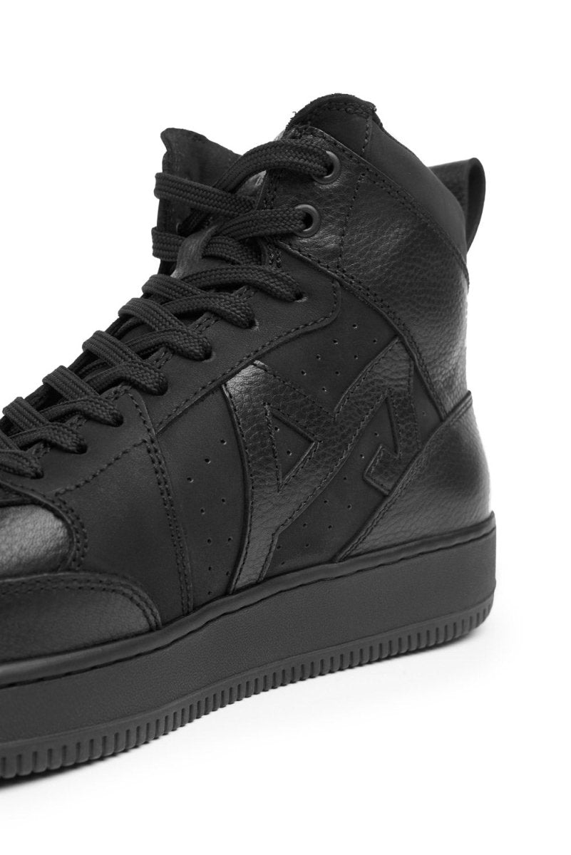 Pando Moto Apex Sneakers - Black | Veloce Club