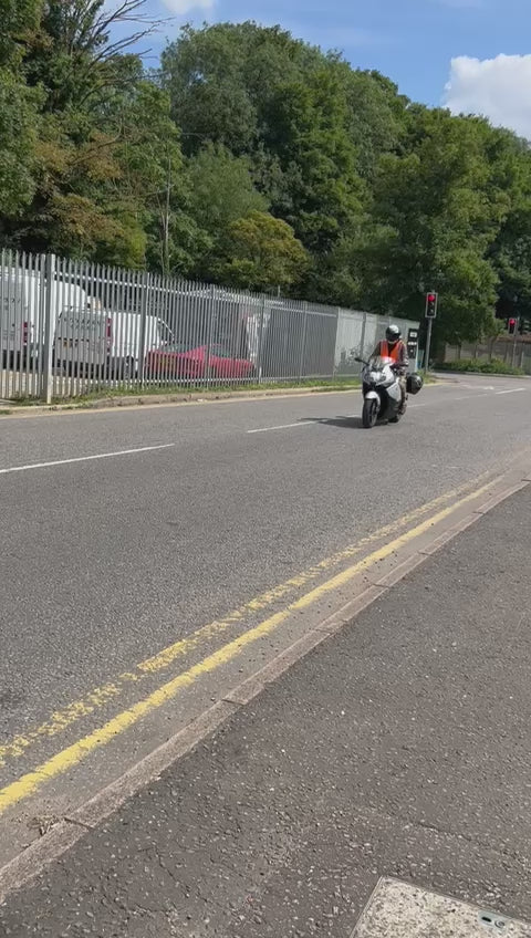 Ride out from Veloce Club