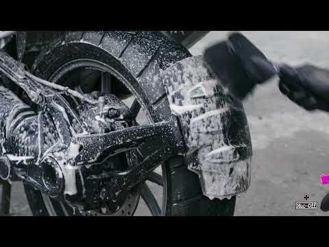 Load video: Muc-Off Soft Wash Brush | Veloce Club