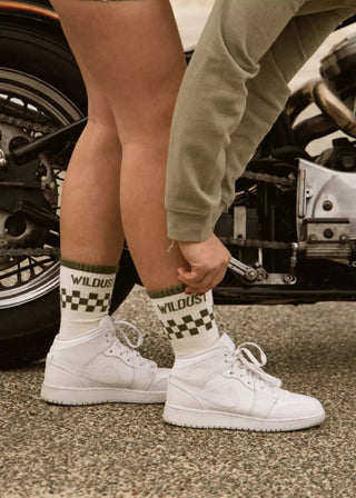 Wildust Sisters Race Green Socks
