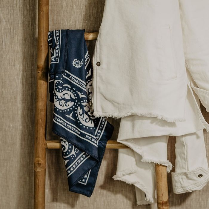 Wildust Sisters Freedom Fighters Scarf | Veloce Club