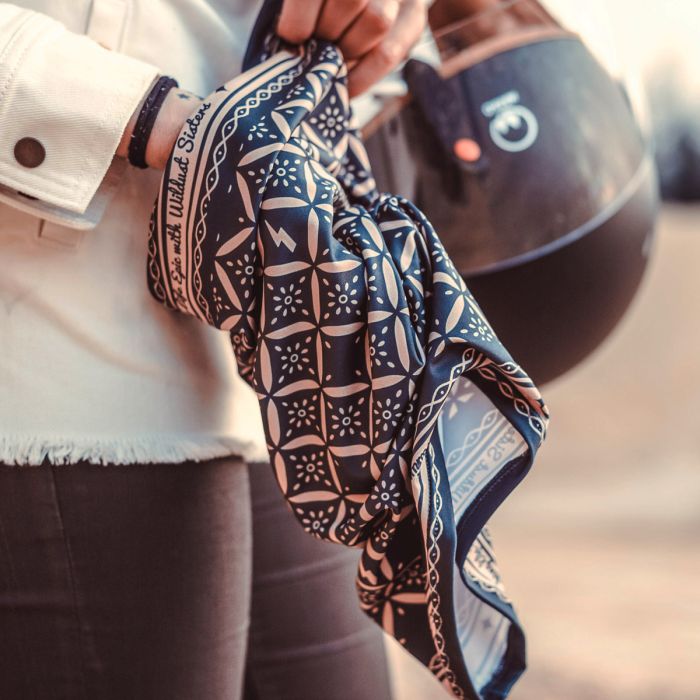 Wildust Sisters Neck Tube - Epic Black | Veloce Club